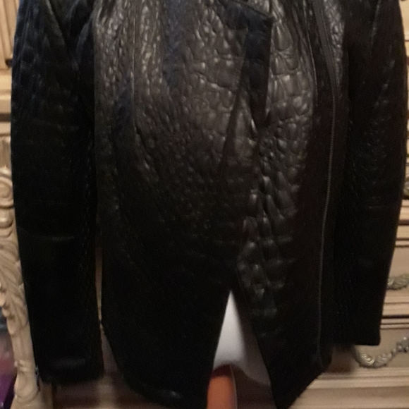 Jacket - Picture 3 of 6